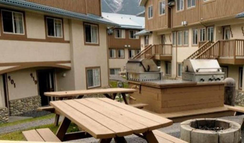 Banff Boundary Lodge Canmore Kültér fotó